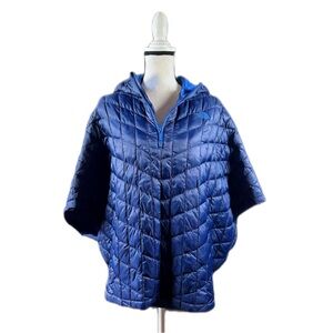 The North Face Women’s Blue Hooded Pullover Poncho M/L